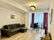 Summerlad Mamaia Beach