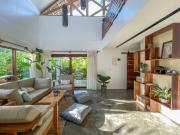 Garden Retreat Villa - 5min walk to Beach, Fiber internet