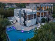 3 53rd Ave Stunning Ocean Views, Pool, Hot Tub, Elevator, Mother-in-law Suite