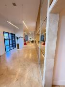 Apartamento espetacular no Barra Bali