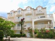 Apartment Wohnung in Bol by Interhome