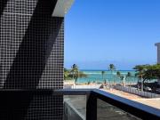 Apartamento em Maceió com vista e garagem a 100m da praia - 304