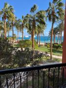 Sea front 2 bedrooms apartment in Esplanada