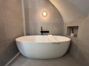 Near Amsterdam and airport, 90m2, privacy!