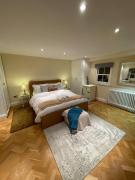 Bright spacious double ensuite in South Kensington