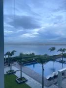 2BR With Magnificent Bayview GARDEN View Near Okada, Solaire, Airports, Free Parking