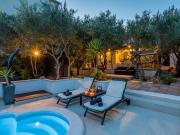 Holiday Home Komplex Oliva mit Pool und großem Garten by Interhome