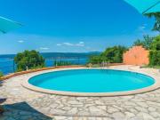 Holiday Home Villa Ivanka mit Blick auf das Wasser by Interhome