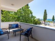 Holiday Home Modernes Ferienhaus in Strandnähe by Interhome