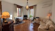 Tamburini 38 Vintage Apartment Near City Center, Parking Included