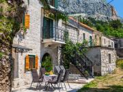 Holiday Home mit Blick auf das Wasser by Interhome