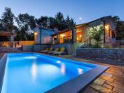 Holiday Home Ferienvilla Roko mit beheiztem Pool by Interhome