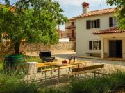 Holiday Home Istrien Haus neunte Pina by Interhome