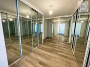 Spacious 5-Bed Apartment for Groups · Free Parking