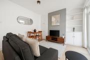 Contemporary 1-Bedroom Flat in Neasden