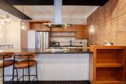 Elegant Downtown Stay, Near Bell Centre MTL