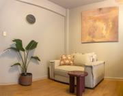 Potts Point Art Deco w Harbour & Skyline Views