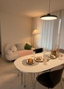 Stay in Breeze, 3룸 3베드, 2호선신림역, 호텔침구,아늑한가정집,홍대강남20분