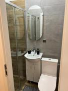 Private Riverside Apartment Brno