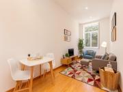 Charming 1-Bedroom Apartment in Oporto