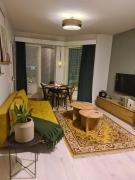 Laurora Nest in the city