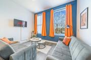 Latimer Flat 4 - Spacious 2-Bed Apt - Sleeps 6