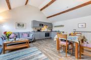 2 Bed in Alsop-en-le-Dale oc-p33739