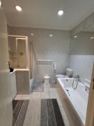 Spacious Suite Somerset West