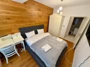 Gorgeous downtown studio by Managr