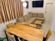 Spacious family apartment by Managr