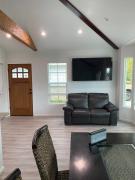 530 sq ft Mini House in Walnut