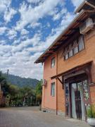 Hostel Dina & Suítes