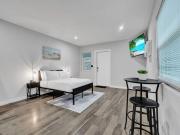 Coastal Charm Studio Beach House in Pompano Beach