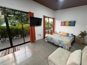 Uvita Oasis Retreat with Villa Apartment Bungalows