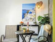 Romantic Escape I 500m Beach I Memory Foam Bed I AC Kitchen WiFi Value Stay 1B