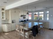 Lakefront 5-bedroom house near Ocean with Pool