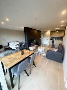 Stylish 2 Bed Apartment with Balcony Manchester City Centre