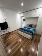 Apartamento em Copacabana Posto 5 - 200m da praia - Portaria 24h