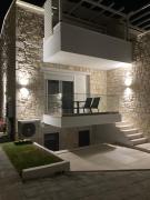 Top Polykhrono Top Polykhrono