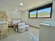 Studio aconchegante com vista para as montanhas