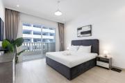 Livbnb-Stylish 1B with Spacious Balcony in JVC