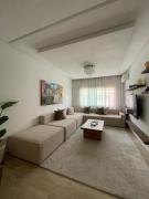 Modern En-Suite 2BR Near Casa Voyageur Parking & Wi-Fi