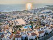 H&O Venus Beach Sea View Apartment