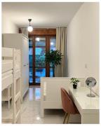 Flat with 2 Private Parking Spots & Private Garden