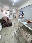 Praia Ponta Verde em frente ao Trópico Hotel com garagem, Wi-Fi, piscina- Apto208