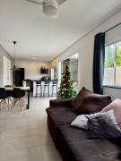 Casa Completa com Piscina 900 mt Praia