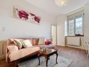 Le Pretty - T2 rénové vue château