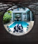 The W House, Luxury Villa 5 minutes from the beach