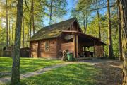 Jugland-Private Riverside Retreat with Sauna & Hot Tub