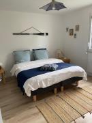 maison 9 personnes, 4 chambres,pacé,10mn de Rennes